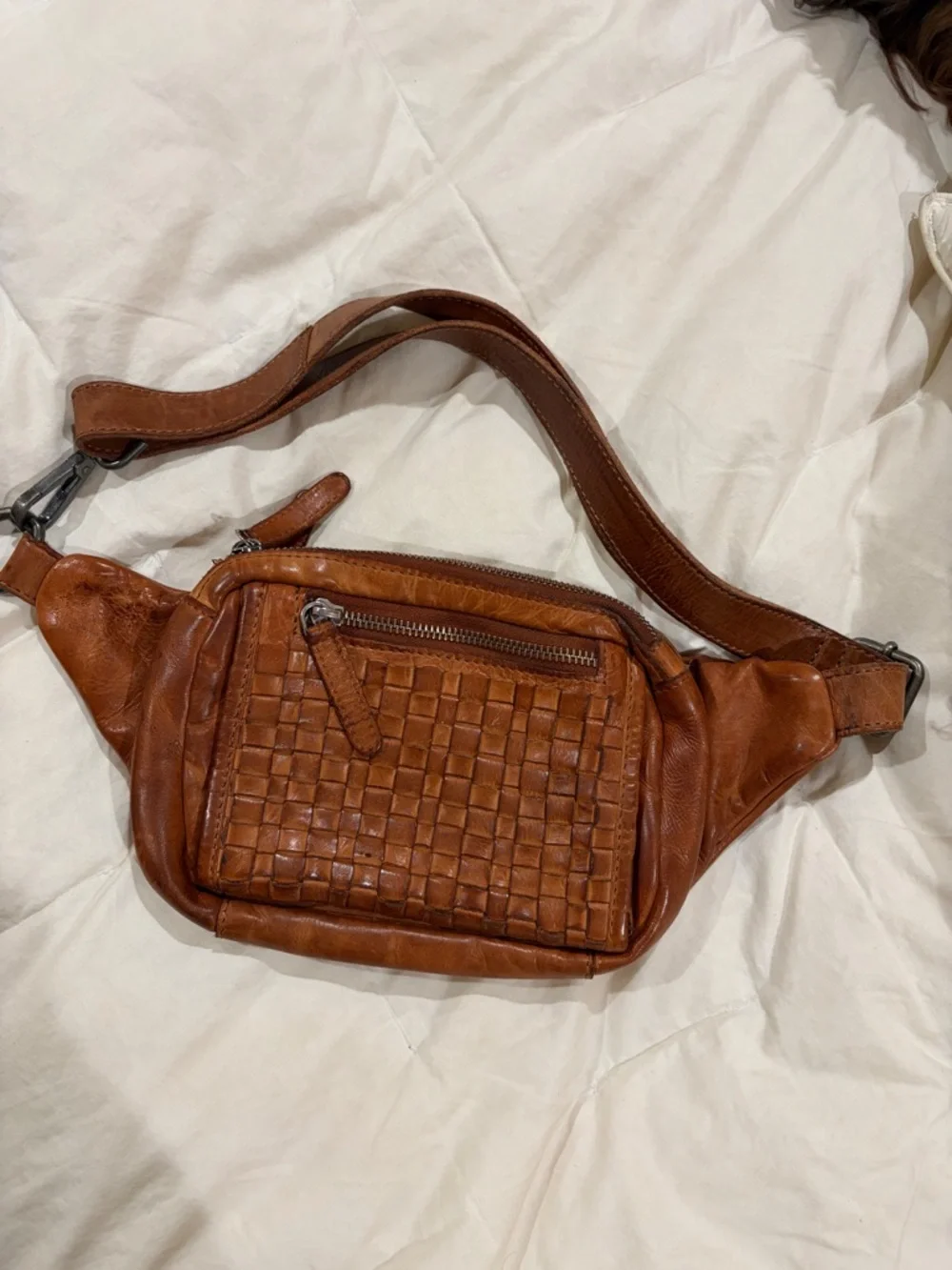 Vilenca Holland Woven Leather Crossbody Waist Bag - Women's Tan Brown - Picture 1 of 2